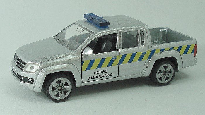 Siku 1443 VW Amarok Pick Up-D1.jpg