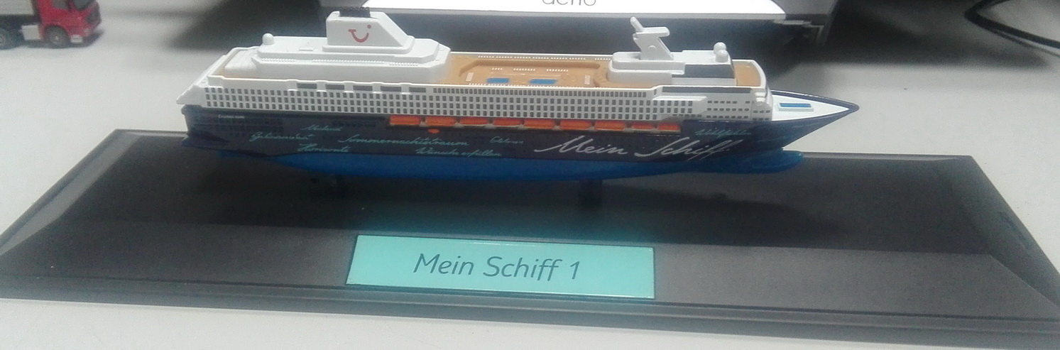 Mein Schiff 1-1.jpg