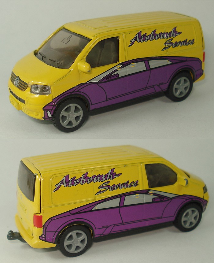 Siku 1338 VW Volkswagen Multivan T5 Airbrush-Service.jpg