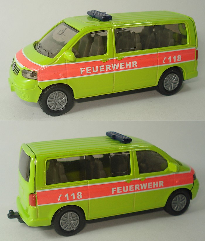 Siku 1460 VW Volkswagen Multivan T5 Feuerwehr-B1.jpg