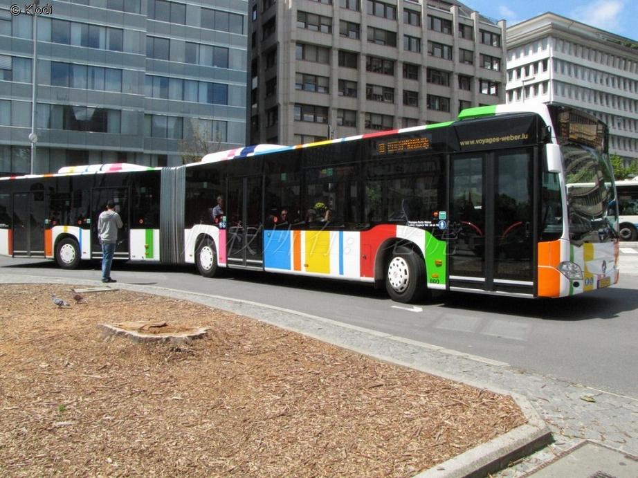 R2.jpg