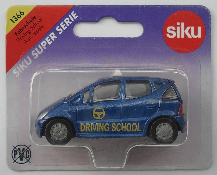 Siku 1366 Mercedes-Bnez A160 Driving School.jpg