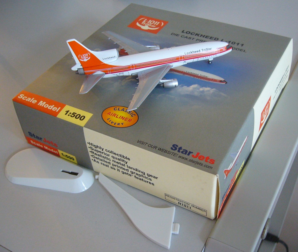 7 63116 75089 3 SJ Lockheed L-1011b.JPG