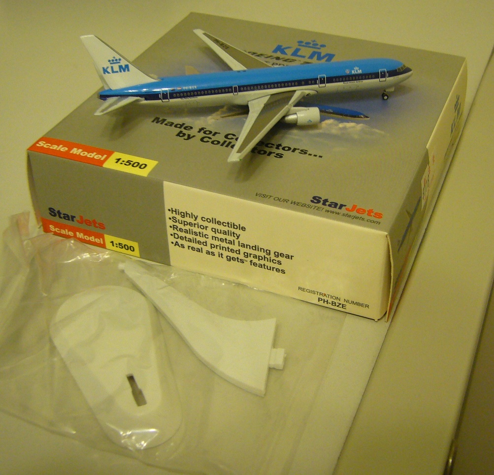 7 63116 75026 8 SJ KLM B767-300b.JPG