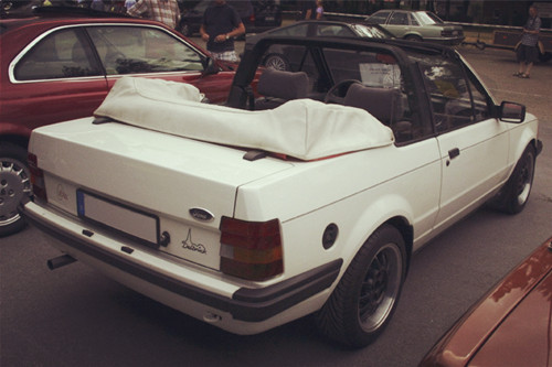 1980-escort-cabriolet-13.jpg