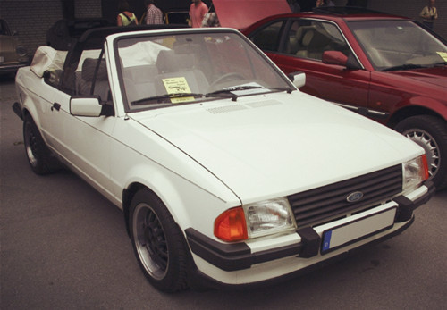 1980-escort-cabriolet-11.jpg