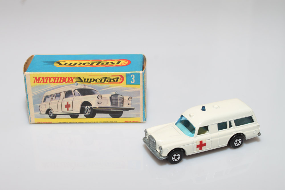 MB003-A1-Mercedes-Benz Binz Ambulance.JPG