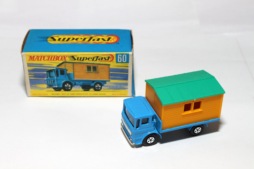 MB060-A-01-Leyland Site Hut Truck.JPG