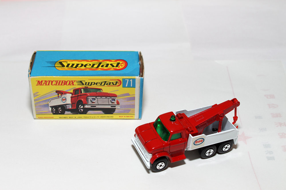 MB071-A-02-Ford Heavy Wreck Truck.JPG