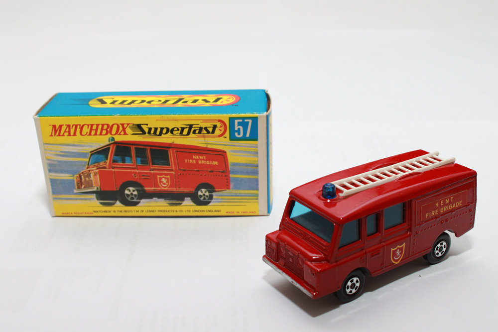 MB057-A-01-Land Rover Fire Truck.JPG