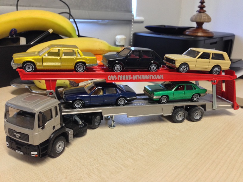 MAN汽车运输车.JPG