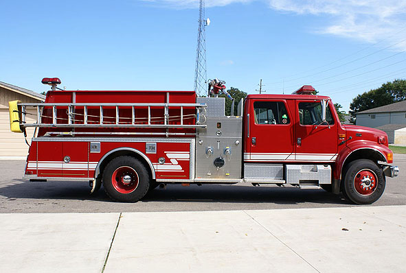 15INTERNATIONAL PUMPER-03.jpg